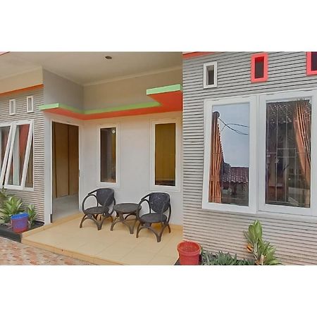 HOTEL SRI INDRAWATI RedPartner Bogor Eksteriør bilde